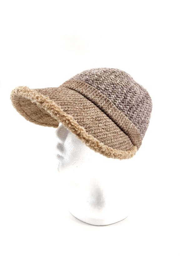 Elegant Boucle Lined Warm Winter Cap