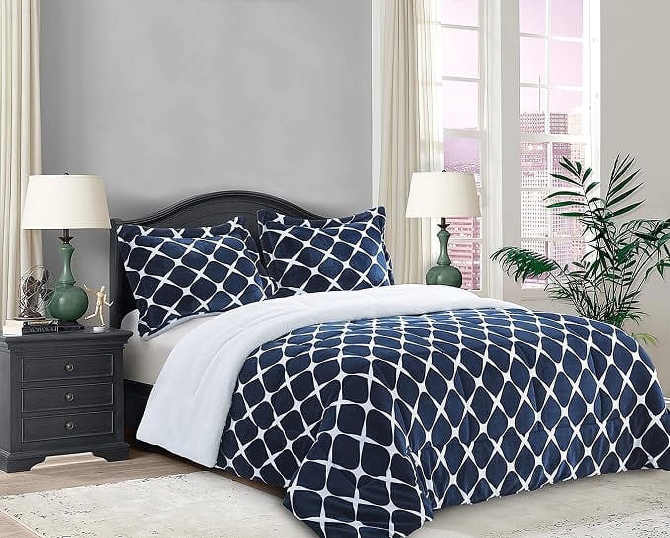 Elegant Comfort 3-Piece Luna Ogee Pattern Collection, Reversible Sherpa Comforter, Soft, Breathable & comfy Fabric, High Quality Micro-Suede, Ogee Pattern Sherpa Comforter, King, Midnight Navy