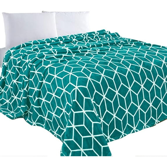 Elegant Comfort Luxury Velvety Feel Blanket, All-Season Lightweight Blanket, Ultra Plush, Soft, Flannel Fleece for Couch, Sofa, Bed, Travel, Cube Design, Twin/Twin XL, Turqouise