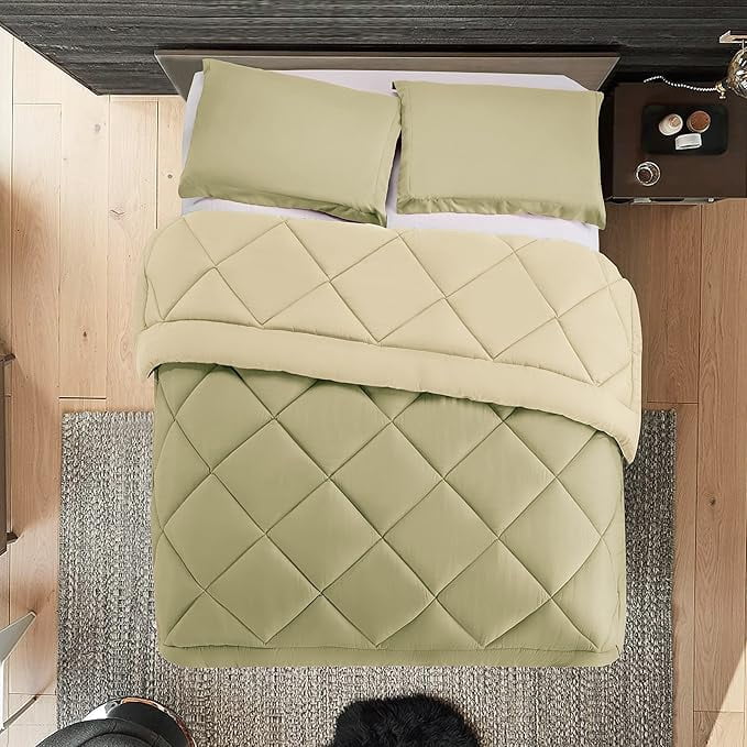 Elegant Comfort Reversible 3-Piece Comforter Set All Season, Ultra Soft, Down Alternative Comforter, 3PC Comf-KING, Sage/Cream