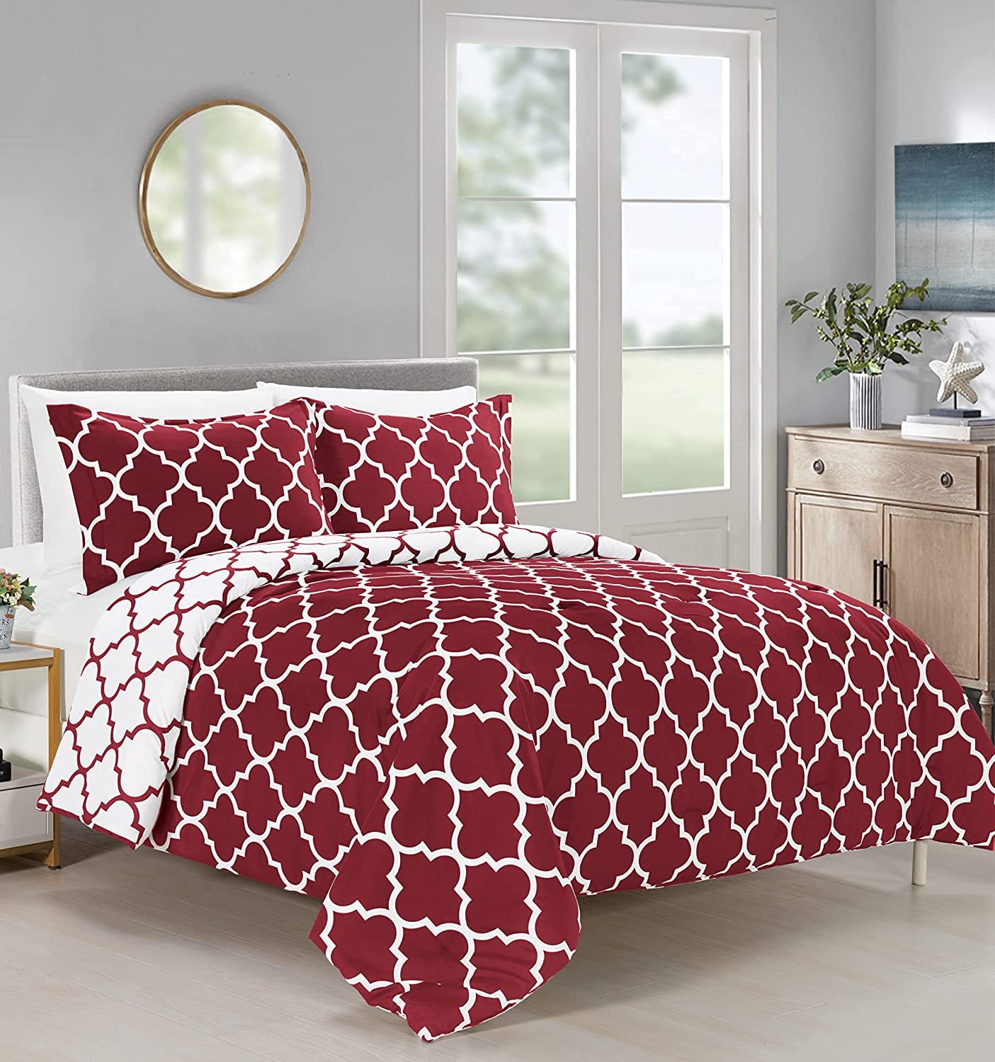 Elegant Comfort Super Soft Quatrefoil Comforter Pattern Down Alternative Reversible 3-Piece Comforter Set,Full/Queen, Burgundy/White