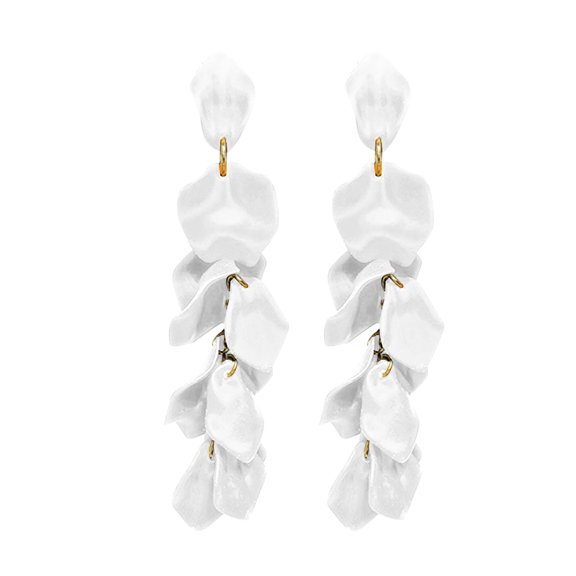 Elegant Earrings for Everyday Wear Crafted in Cute Cartoon Leaf Motif with Green Pendant Design for Accessorizing