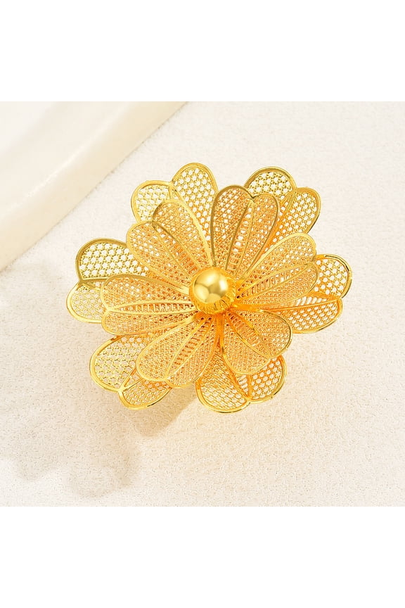 Elegant Flower Iron Open Cuff Ring for Women Golden Color Floral Design Wedding Dress Accessory Adjustable Inner Diameter Stylish