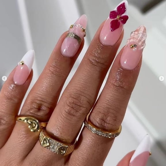 Elegant French False Nails With 3D Shell Patterns And Shining Rhinestones Stylish Waterdrops Shape