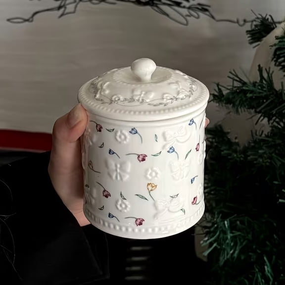 Elegant French-Style Embossed Floral Ceramic Jar - Versatile Lidded Storage Container for Candles and Jewelry