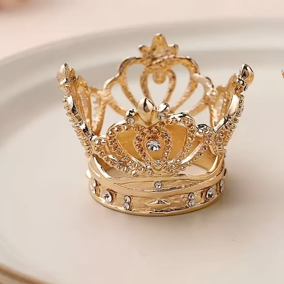 Elegant Golden Crown Napkin Rings - Set of 4 | Luxurious Table Decor for Weddings and Special Occasions