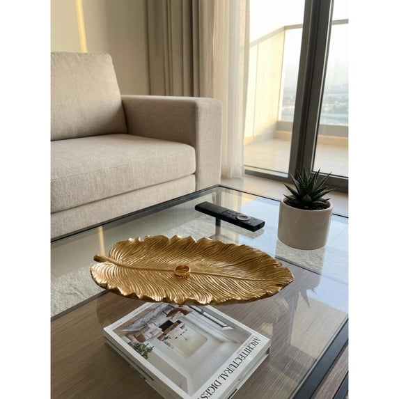 Elegant Golden Leaf Resin Serving Tray Decorative Centerpiece for Dining and Countertop Display 16cm Home Decor