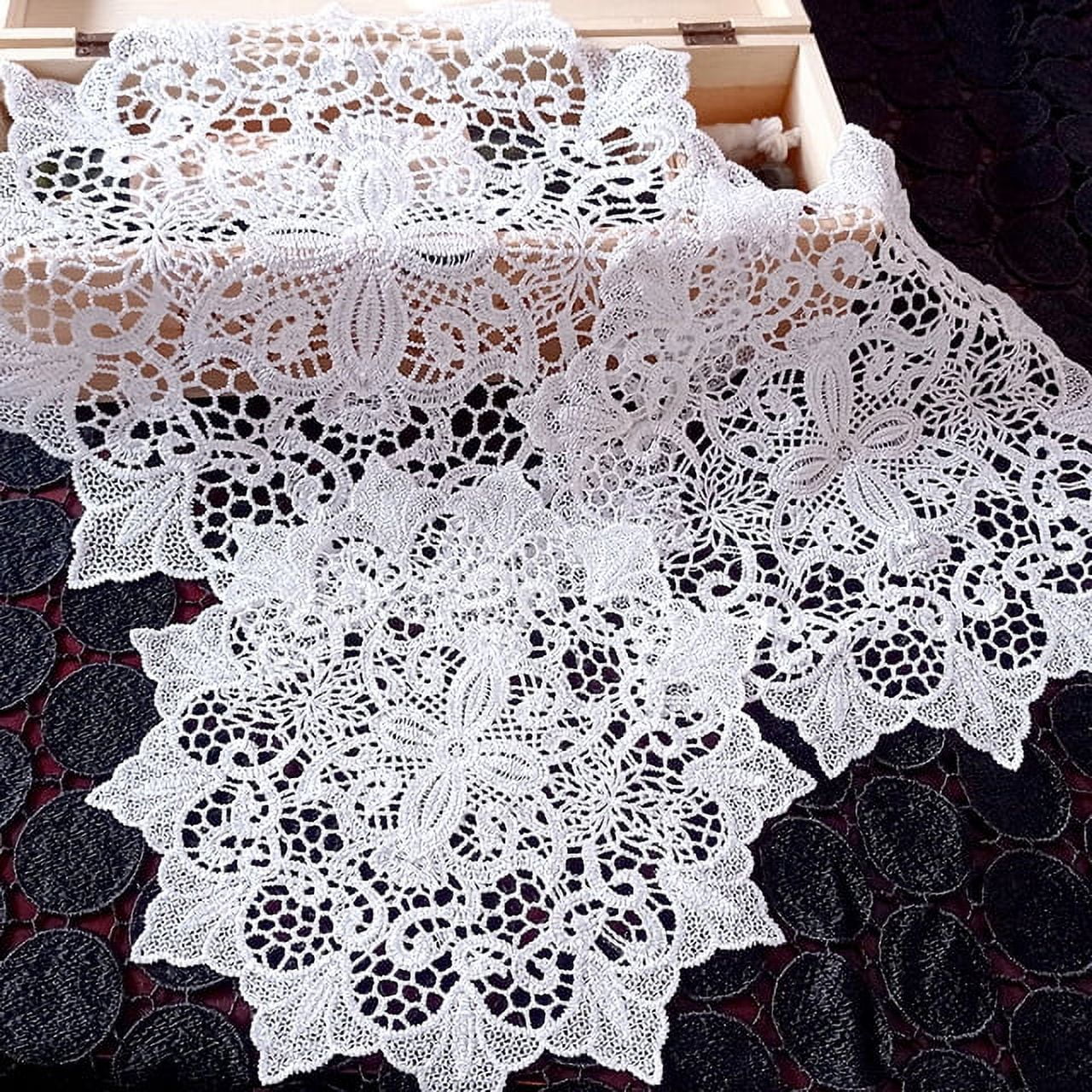 Elegant and Luxurious White Embroidered Lace Round Table Cloth Set