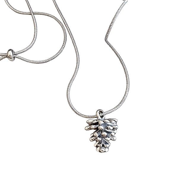 Elegant Silver Pine Cone Pendant Necklace for Women Korean Inspired Adjustable Chain Jewelry Gift Fashionable