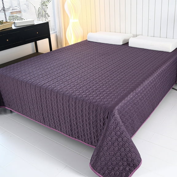Elegant Solid Color Eobossed Bedspread Lightweight & Breathable for Bedroom