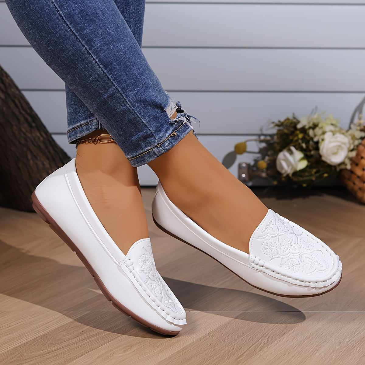 Elegant Solid Color Kitten Heels with Ankle Strap - Chic & Versatile