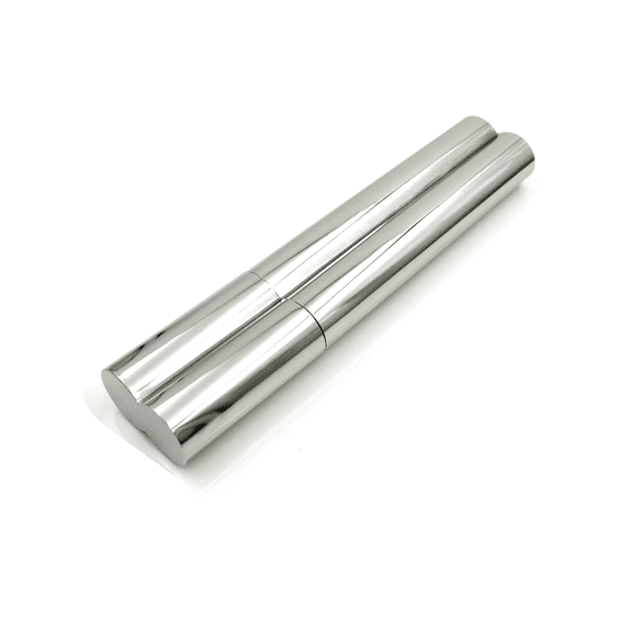 Compact Stainless Steel Tube For Cigar Aficionados, Easy To Carry, Refined Design Ensures Durable And Stylish Storage For Your Favorite Cigars