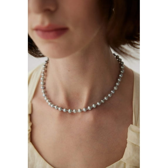 Elegant White Gold Pearl Necklace in 925 Silver