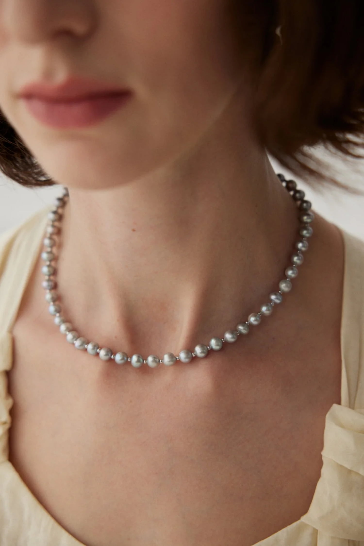 Elegant Gold Necklace With Pearls 1 main image 0