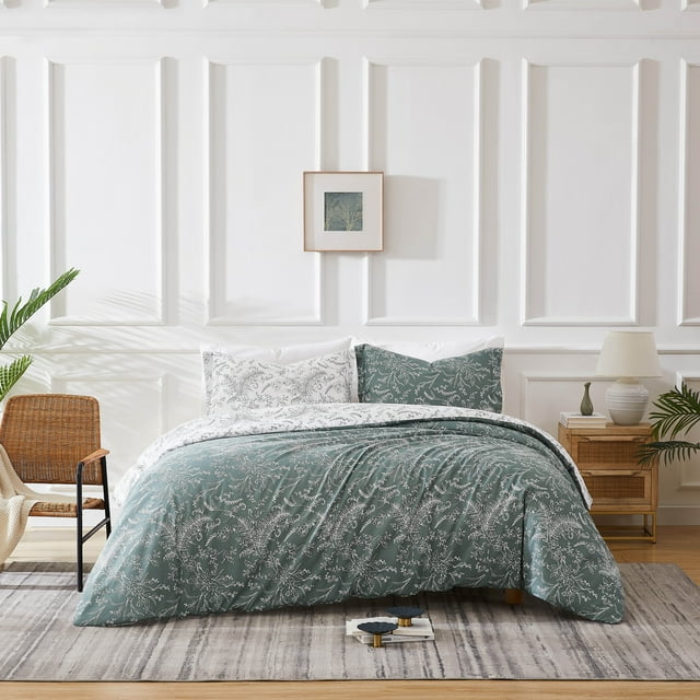 Elegant and Chic Winter Brush Reversible Soft Down Alt 3-Piece Comforter Set by Southshore Fine Linens