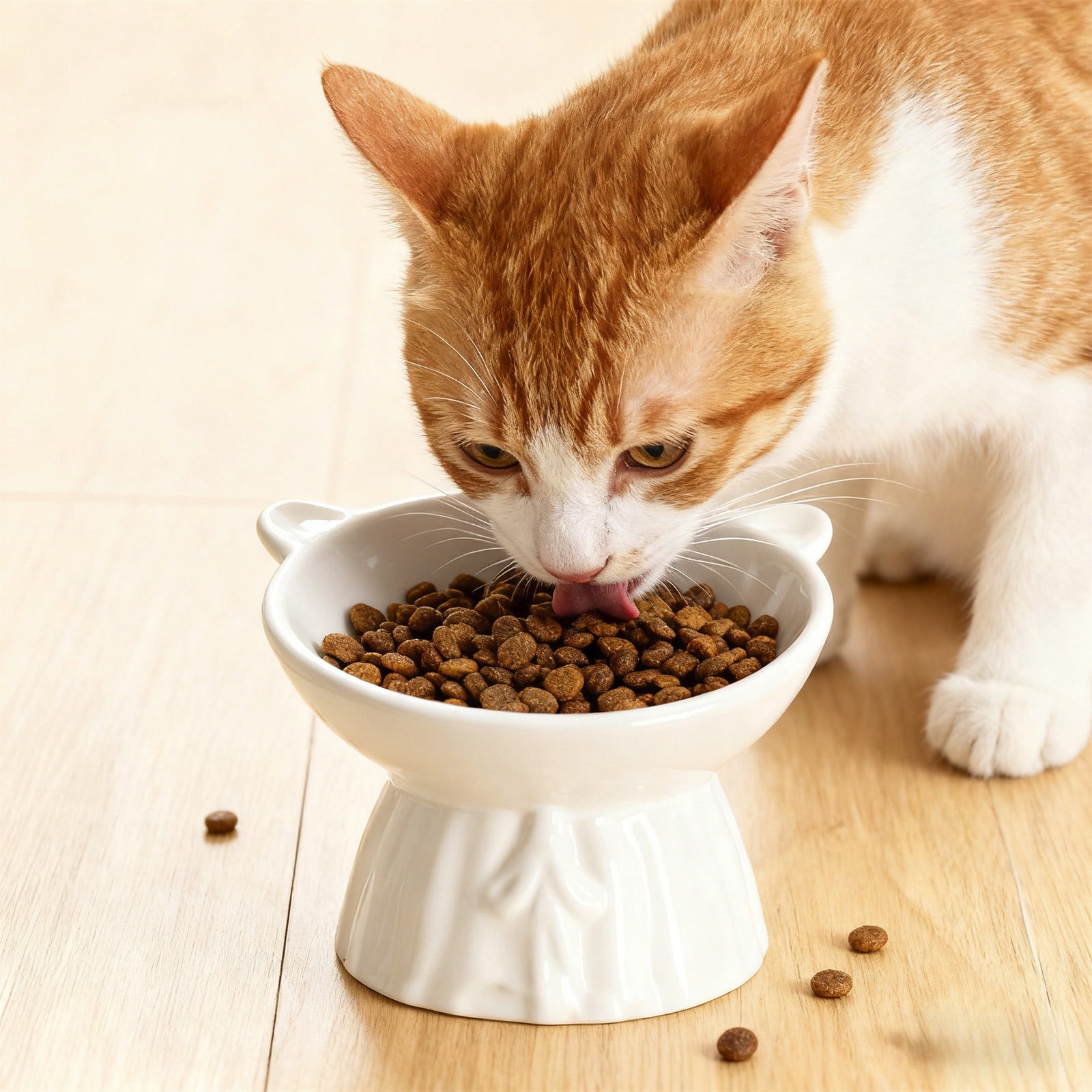 Elevated Raised Ceramic Cat Food Water Bowl, Whisker-Friendly Neck-Protecting Large Capacity Bowl, Non-Tip White Cute Feeding Bowl for Cats to Promote Digestion (1pc)