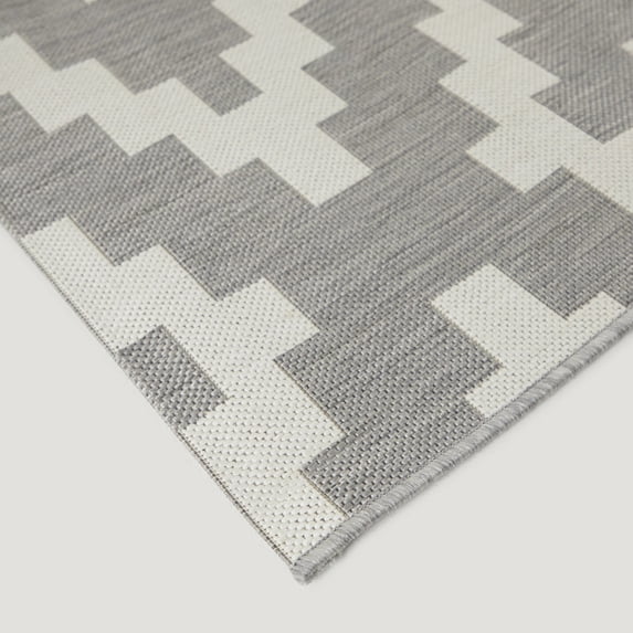 Elio Diamond Area Rug