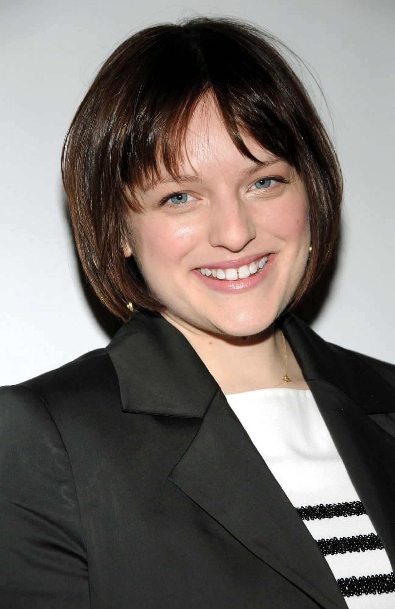 Elisabeth Moss In Attendance For Alice Olivia By Stacey Bendet Fall 2010 Presentation Canvas Art - (16 x 20)