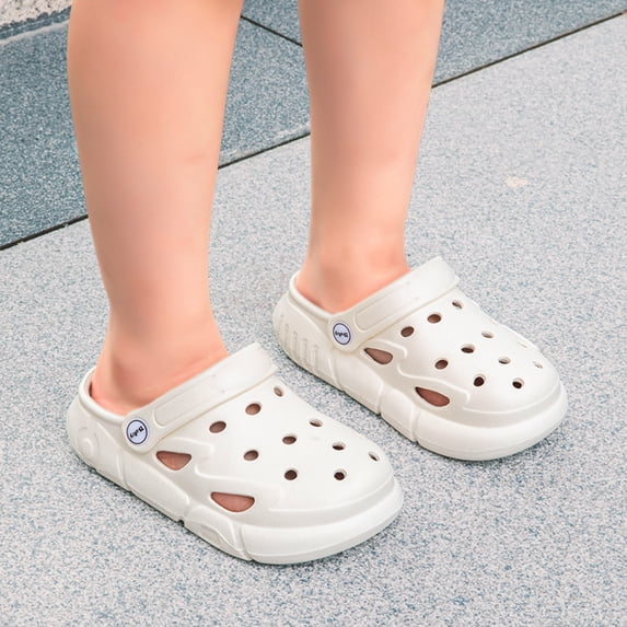 EliteGoogv Kids Garden Clogs EVA Upper Round Toe On Sandals for Boys Summer Beach Pool Shoes Non Rubber Sole Lightweight Outdoor Casual Footwear US:9/2.5-3 Years