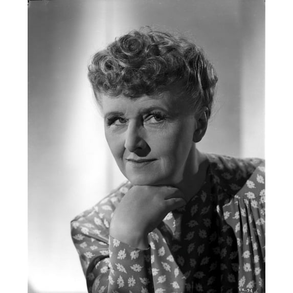 Elizabeth Risdon Leaning Chin on Hand in Dress Photo Print (8 x 10)