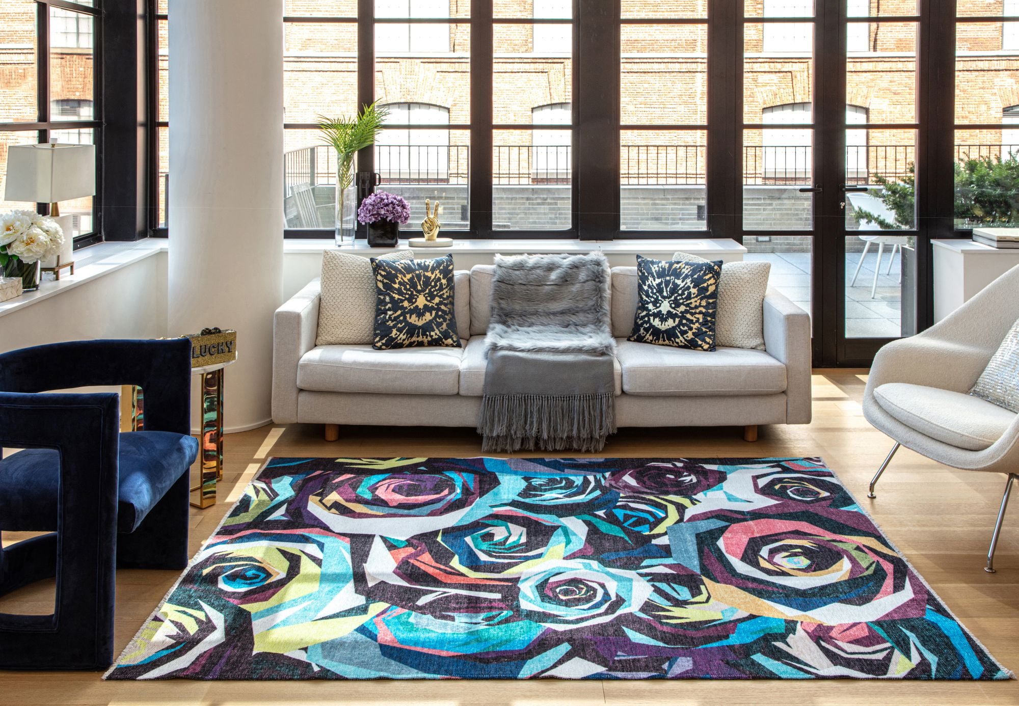 Elizabeth Sutton MI20B Every Rose Abstract/Floral Modern Black Area Rug, 7'10"X10'0"