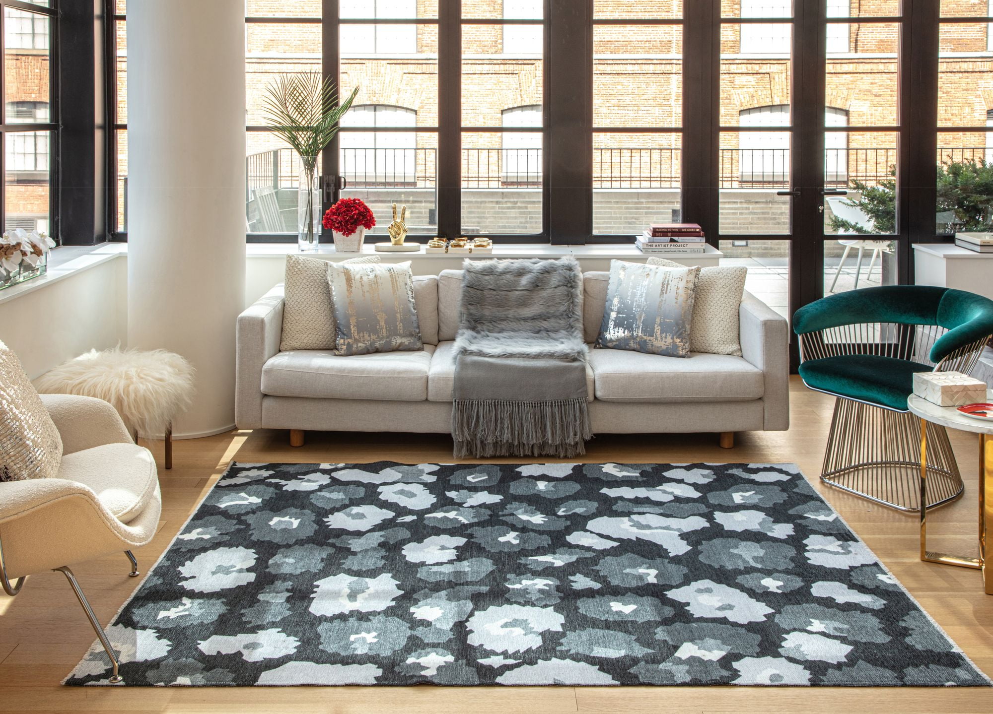 Elizabeth Sutton MI60A Primrose Path Floral Modern Black Area Rug, 7'10"X10'0"