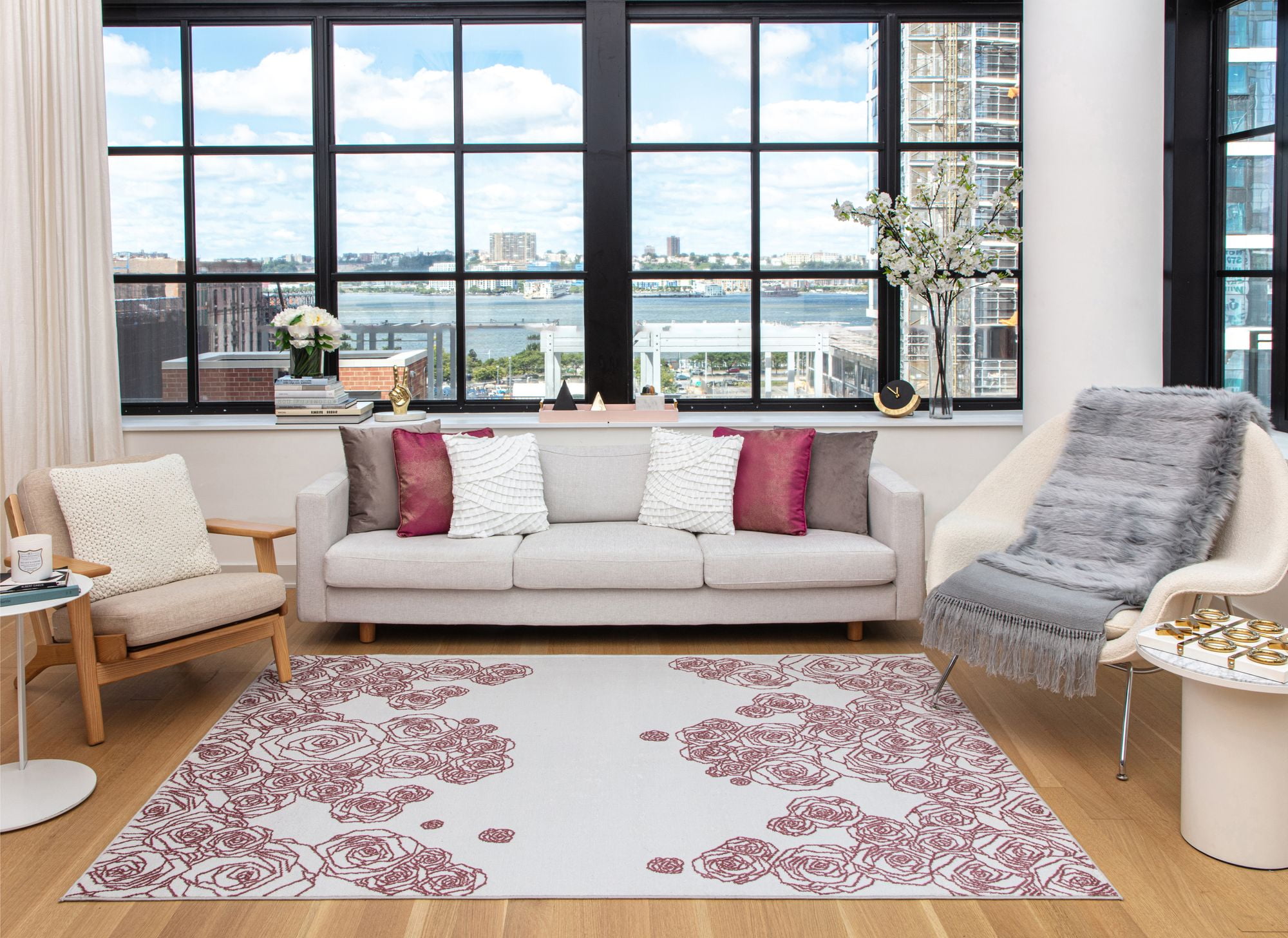 Elizabeth Sutton VE30C Spring Beauty Floral Transitional White Area Rug, 2'0" x 4'0"