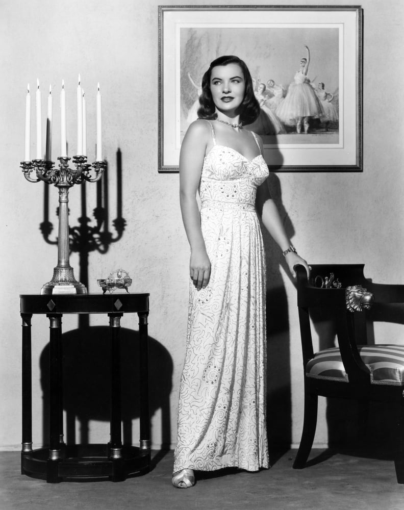 Ella Raines Canvas Art - (16 x 20)