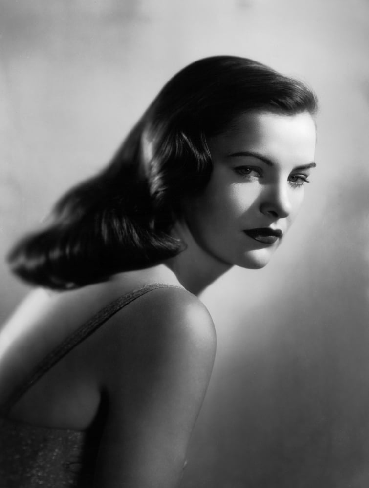 Ella Raines Canvas Art - (16 x 20)
