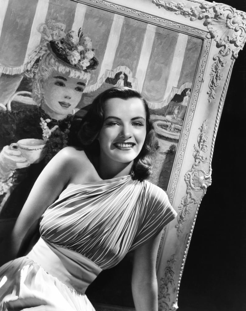 Ella Raines Canvas Art - (16 x 20)