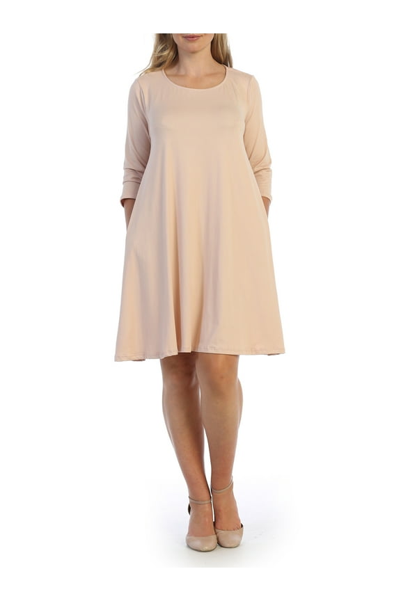 Women's Plus Size 3/4 Sleeve T-shirt Dress with Pockets on the Side.