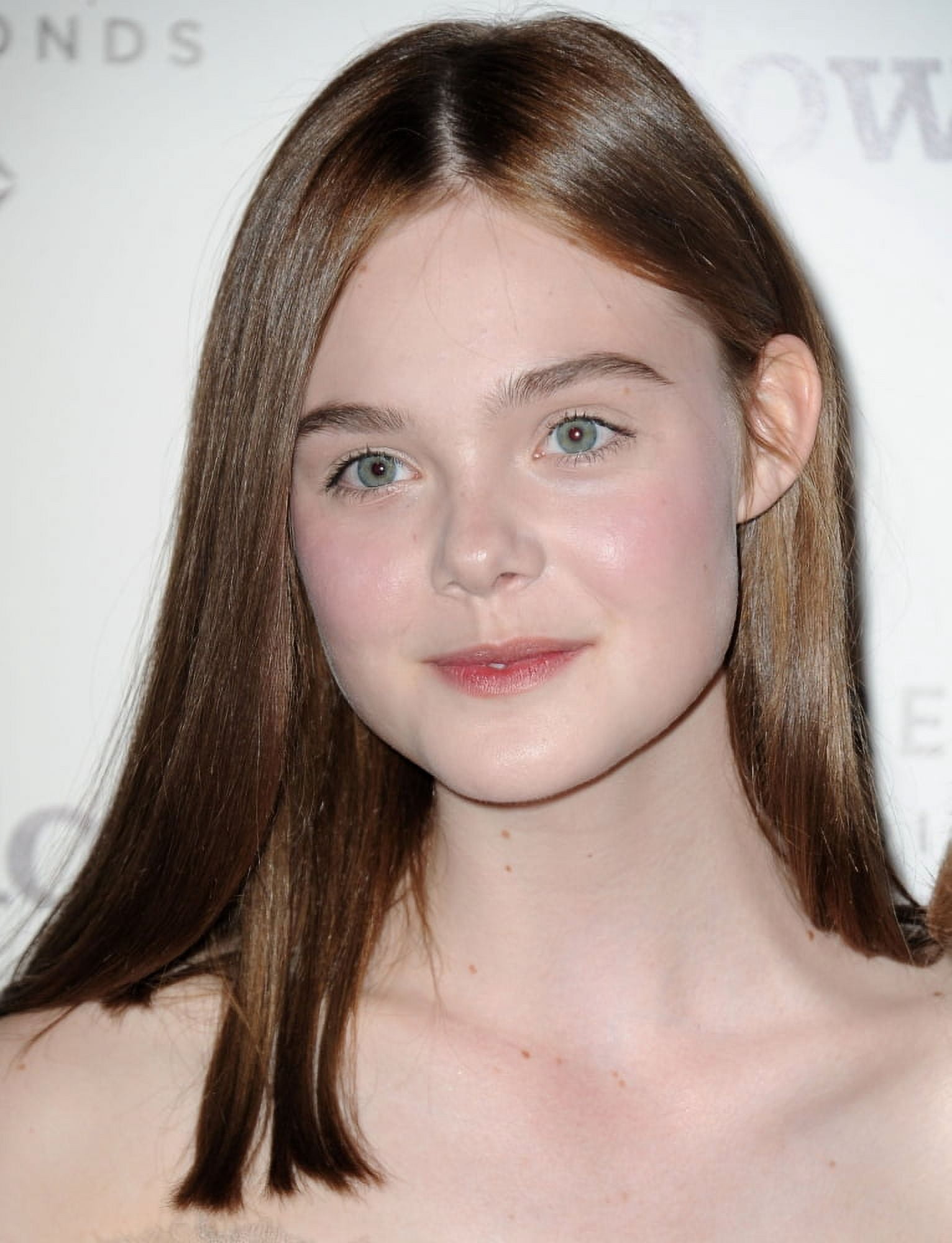 Elle Fanning At Arrivals For Low Down Premiere Canvas Art - (16 x 20)