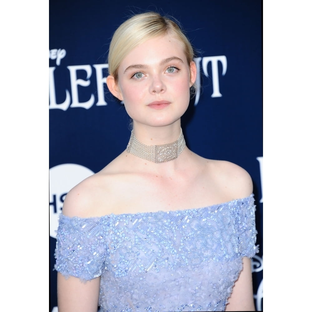 Elle Fanning At Arrivals For Maleficent Premiere El Capitan Theatre Los  Angeles Ca May 28 2014. Photo By Dee - Walmart.com, image size:1000x1000