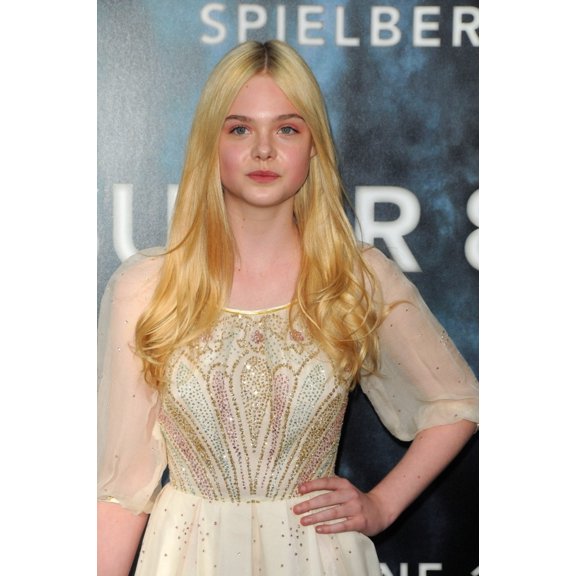 Elle Fanning At Arrivals For Super 8 Premiere Regency Village Theater Los Angeles Ca June 8 2011. Photo By Dee