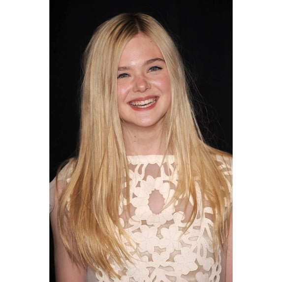 Elle Fanning At Arrivals For We Bought A Zoo Premiere, The Ziegfeld Theatre, New York, Ny December 12, 2011. Photo By: Kristin Callahan/Everett Collection Photo Print (16 x 20)