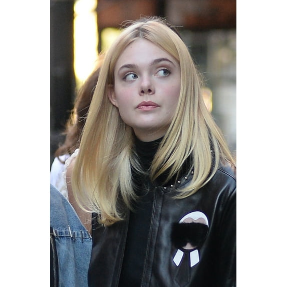 Elle Fanning Out And About For Celebrity Candids - Fri, , New York, Ny October 7, 2016. Photo By Kristin CallahanEverett Collection Celebrity (8 x 10)