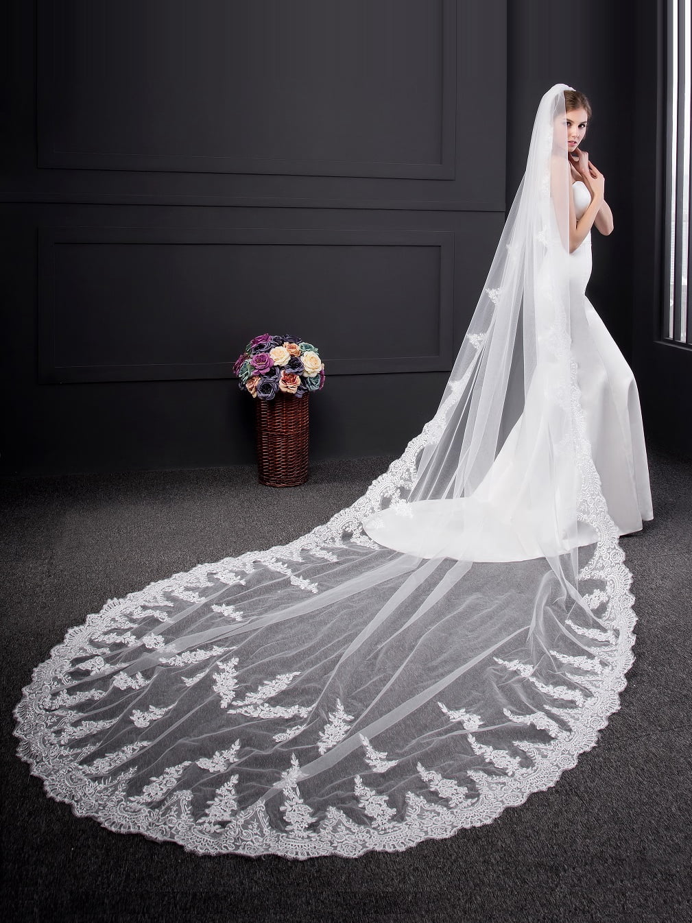 EllieWely 1 Tier Cathedral Length 3 M(118 inch) lace Wedding  display picture 1