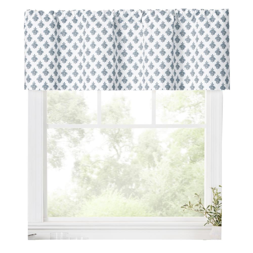 Blue and White Cotton Room Darkening Scallop Valance