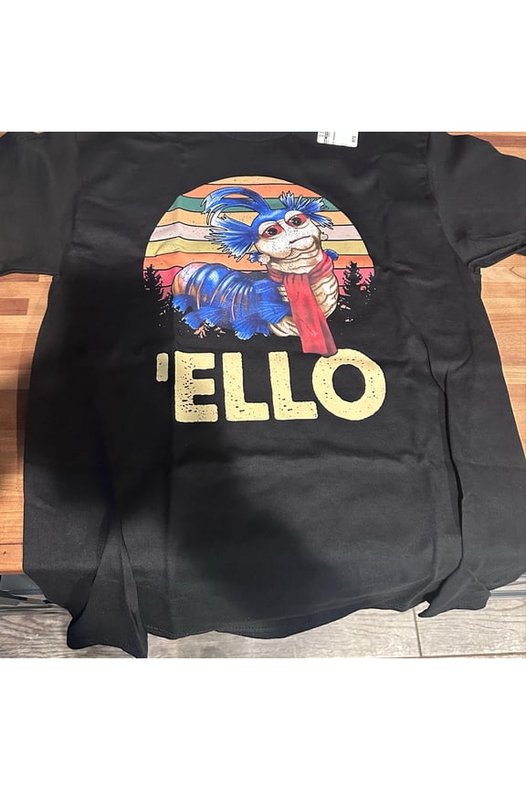 Ello Worm Labyrinth Vintage T-Shirt Funny Ello Worm Shirt Vintage Funny Cute