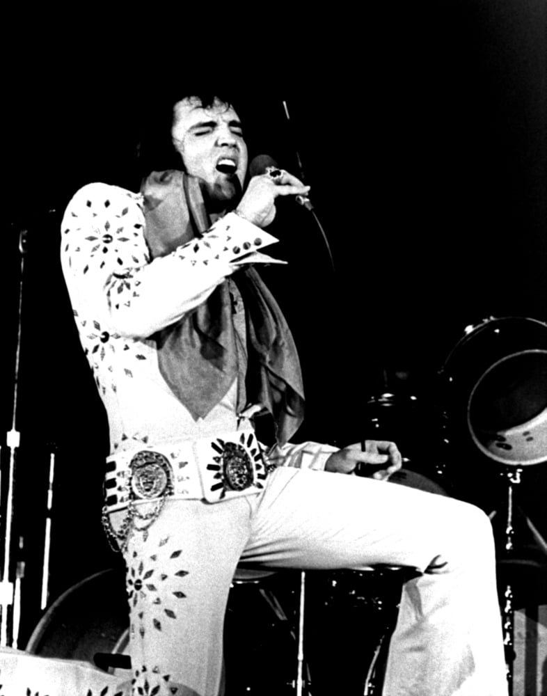Elvis On Tour Canvas Art - (16 x 20)