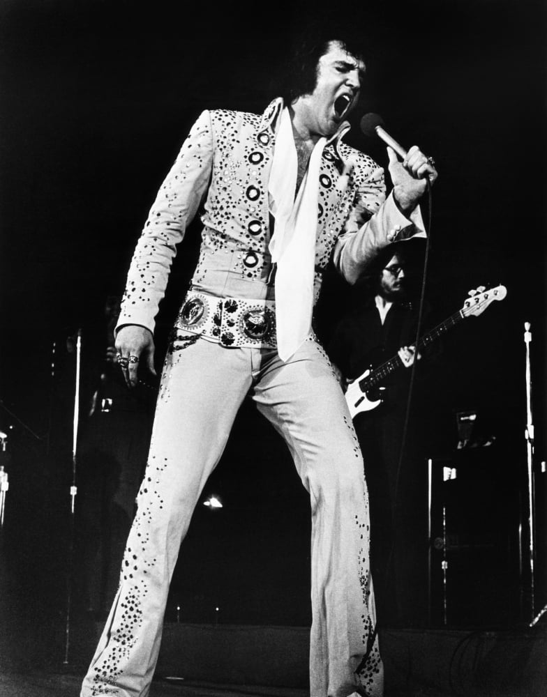 Elvis On Tour Canvas Art - (16 x 20)