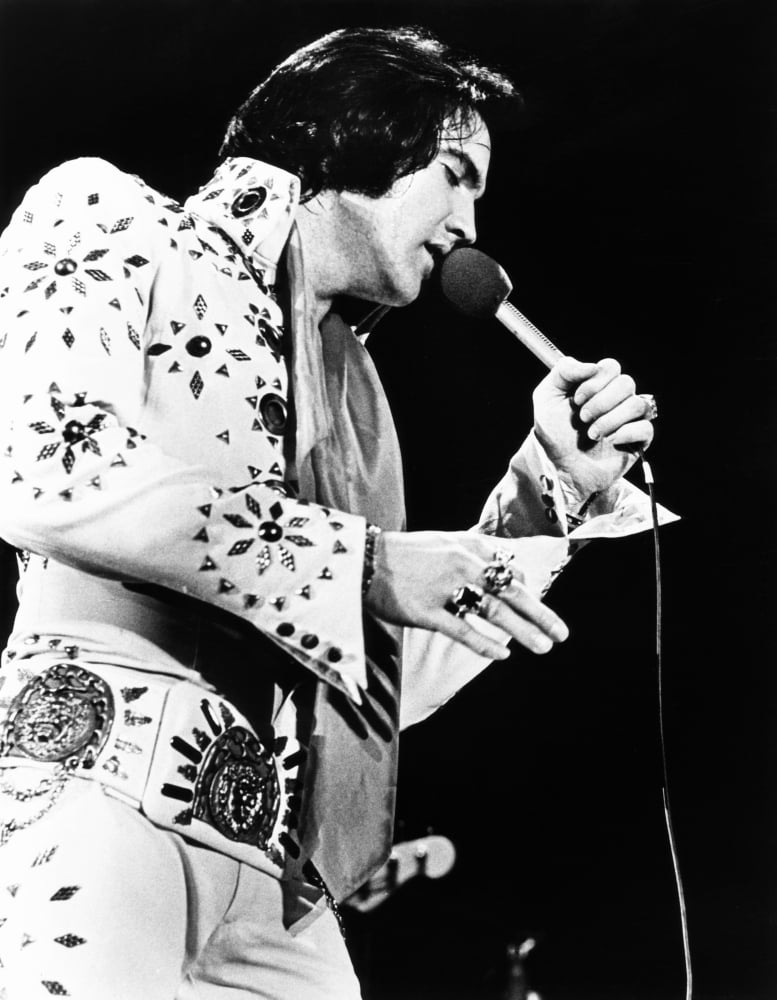 Elvis On Tour Canvas Art - (16 x 20)