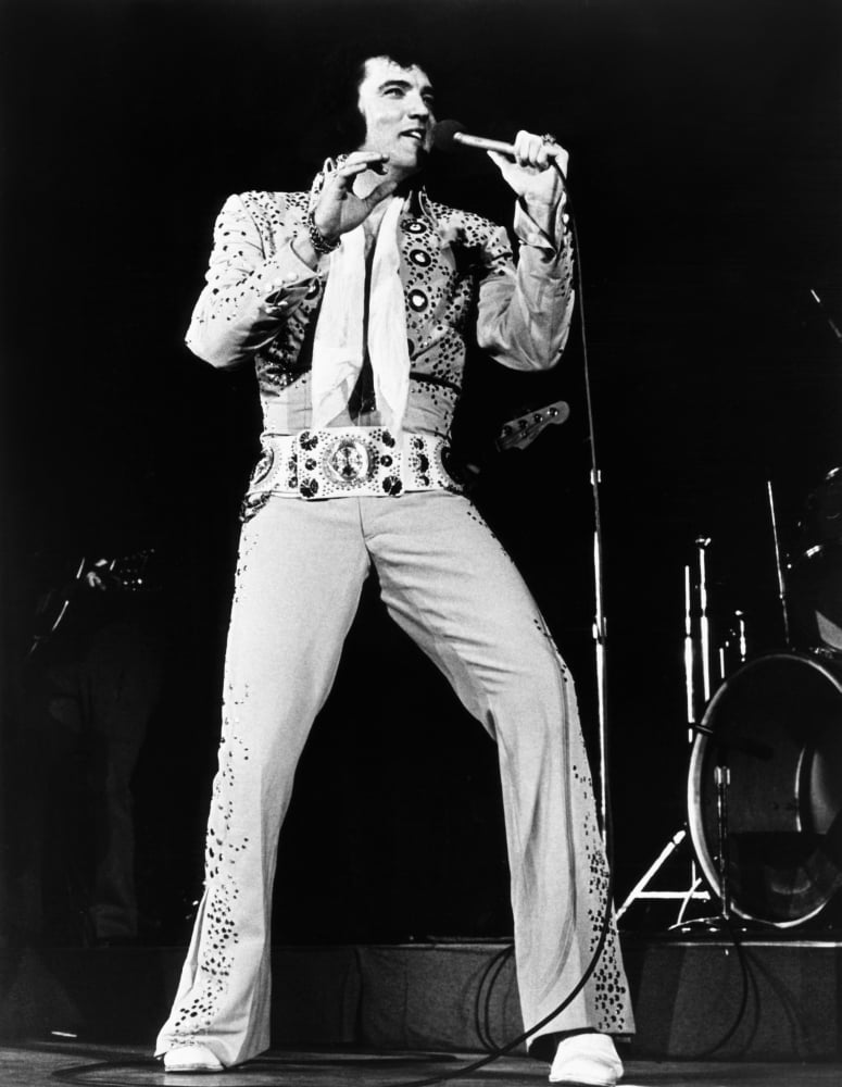 Elvis On Tour Canvas Art - (16 x 20)