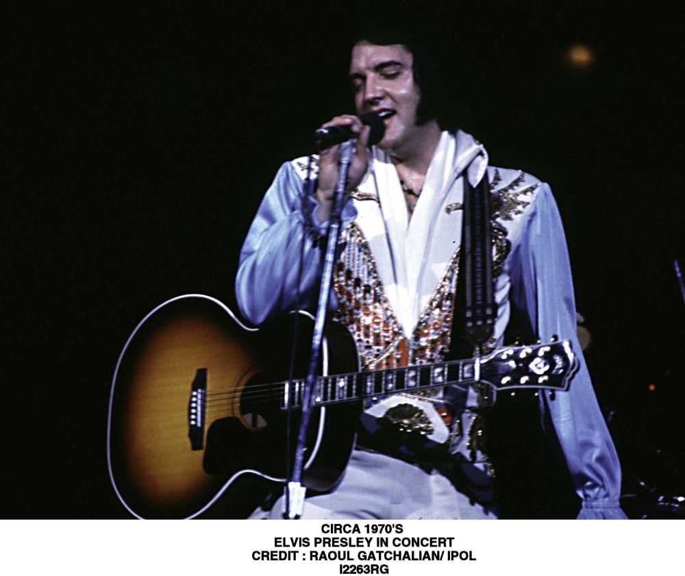 Elvis Presley performing in a beaded jumpsuit Photo Print (10 x 8) -  Walmart.com, image size:1000x841