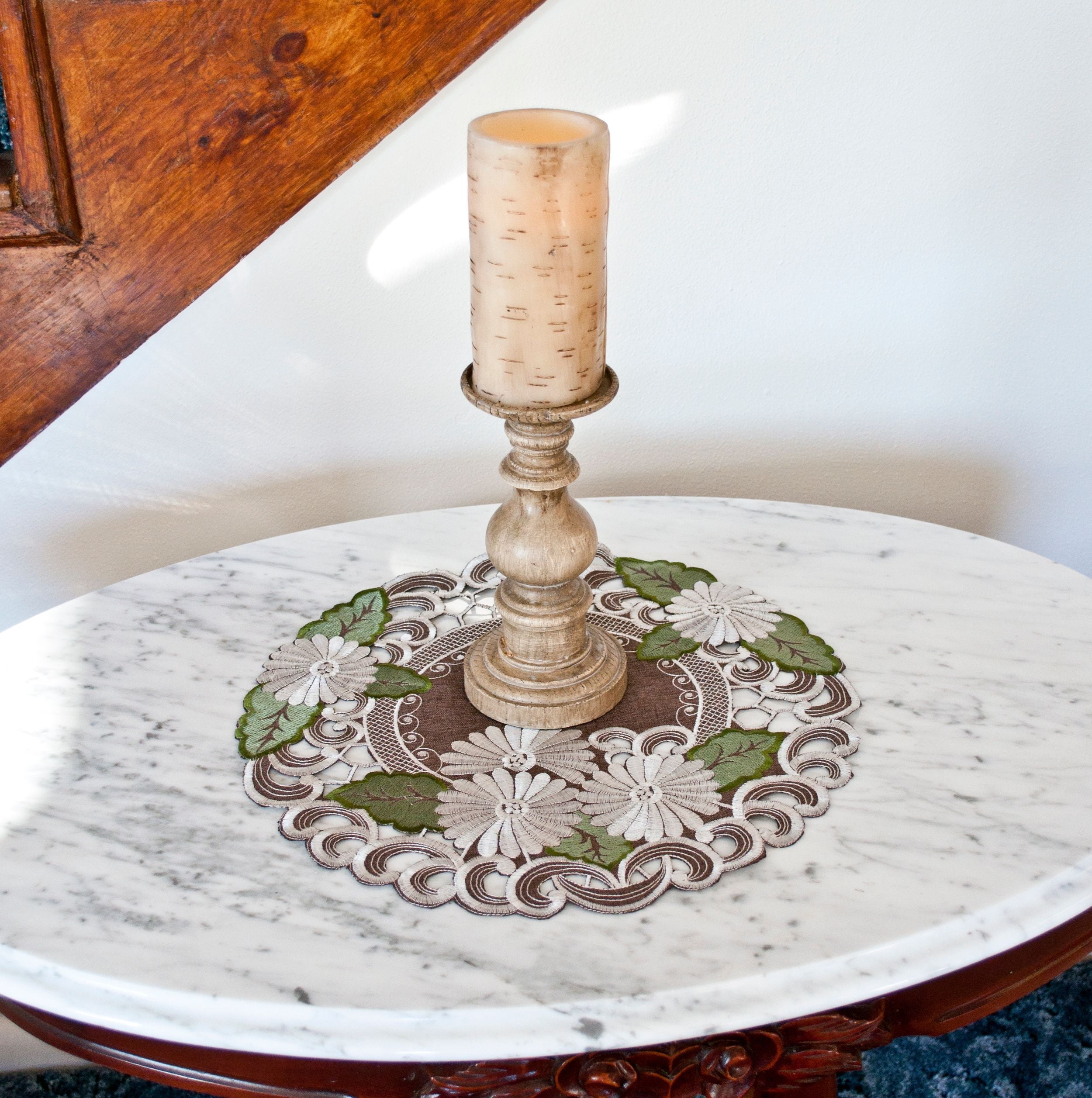 Embroidered White Daisy Green Leaves Brown Round Burlap Linen Doily