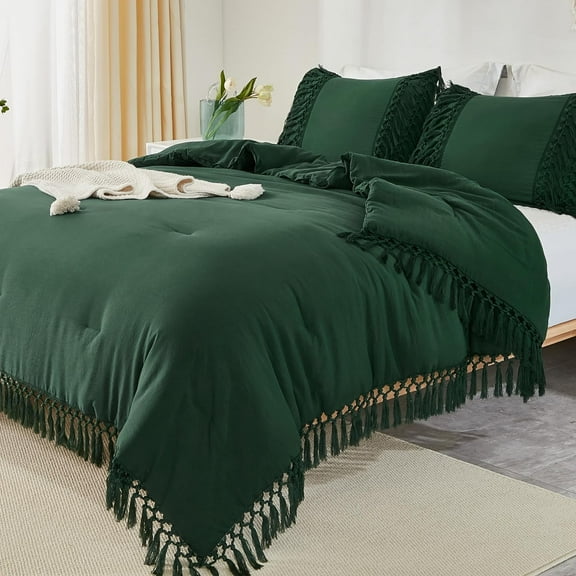Emerald Dark Green Comforter Set King, 3 Pieces Boho Tassel Lightweight Vintage Soft Bedding Comforter for King Bed, All Season Fluffy Fringe Bed Set (104x90In Comforter & 2 Pillowcases)