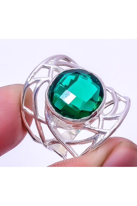 Emerald Quartz (Simulated) 925 Sterling Silver Solitaire Ring s.7.5 R89-22