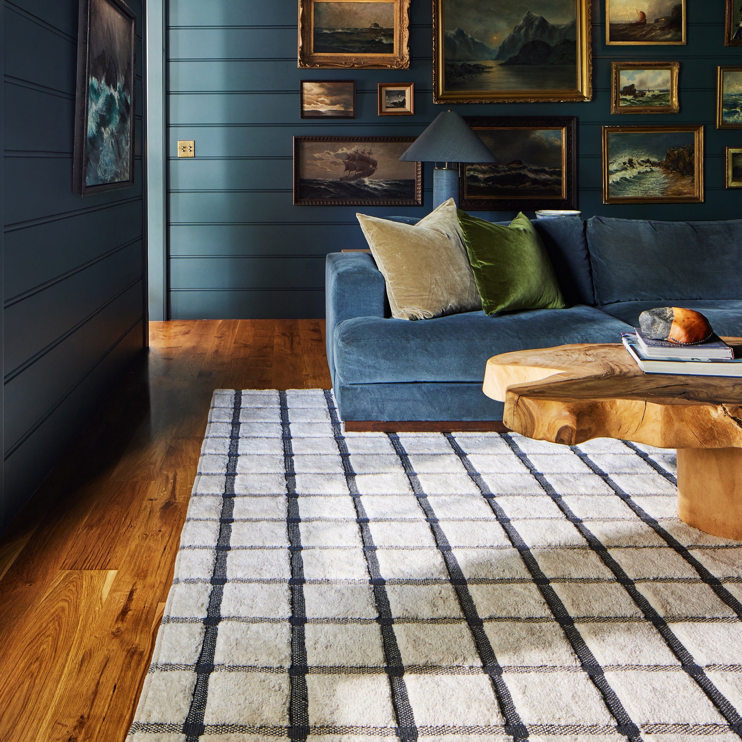 Ivory and Gray Checked Handmade Wool 10' x 14' Rug