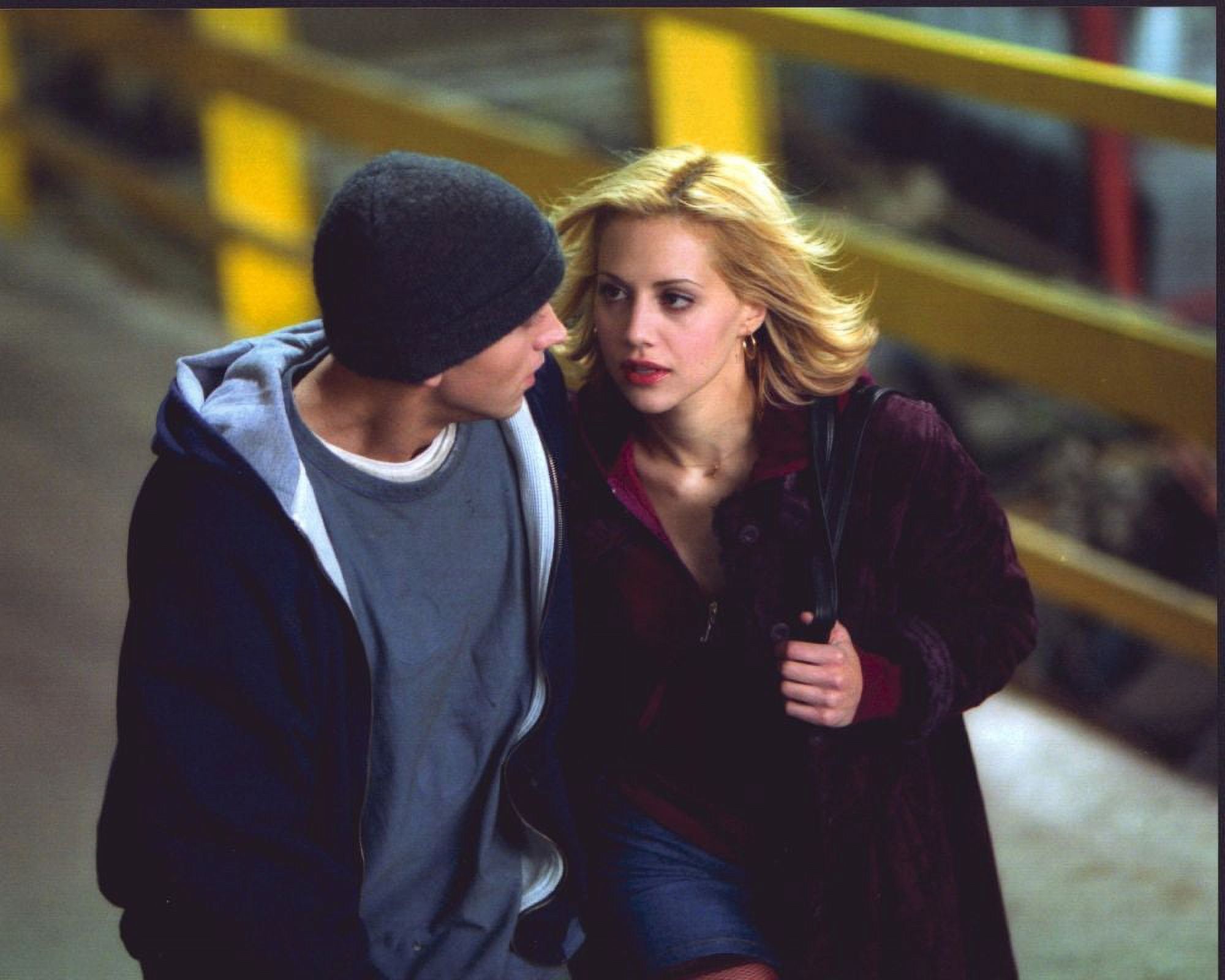 Eminem And Brittany Murphy In 8 Mile Photo Print (8 x 10) Item MVM50957