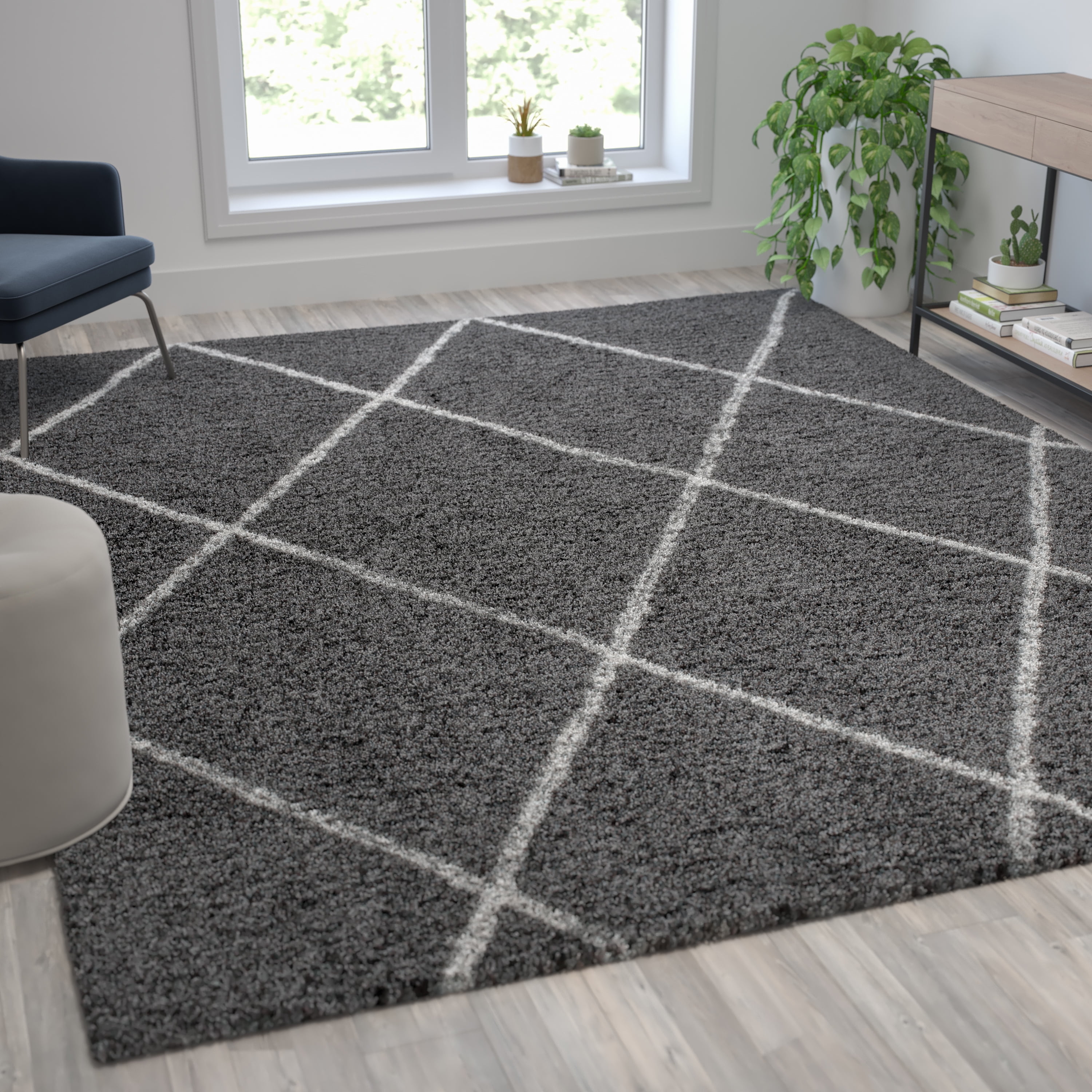 8' x 10' Gray and Ivory Trellis Shag Area Rug